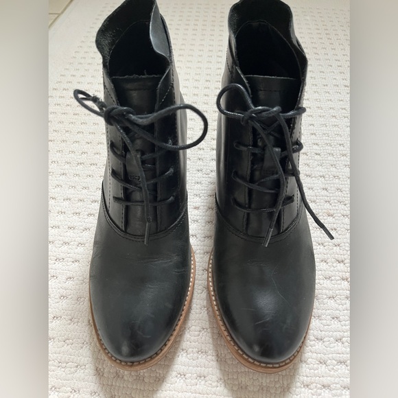 Whimsygoth Dark Academia Black leather lace up ankle boot - Picture 7 of 12